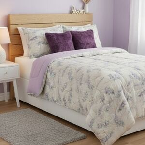 The Bay Reversible Twin Bed Comforter + Single Large Pillow Sham